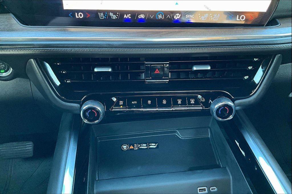 new 2025 Chevrolet Suburban car, priced at $88,905
