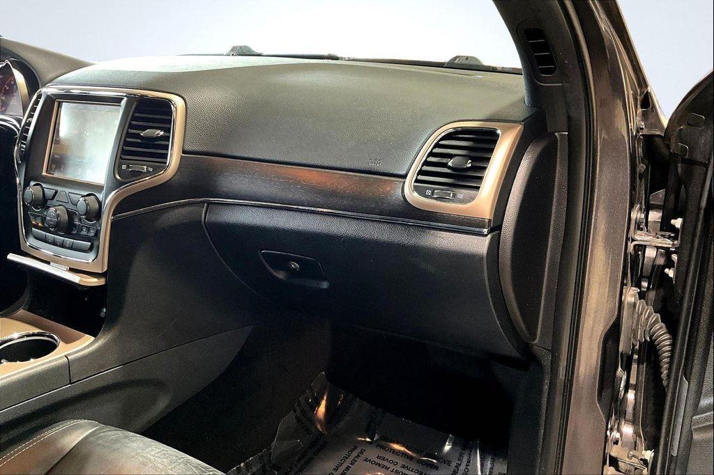 used 2015 Jeep Grand Cherokee car, priced at $13,995