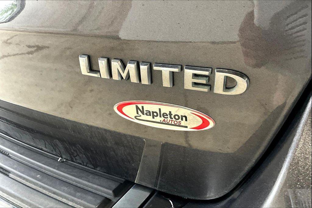 used 2015 Jeep Grand Cherokee car, priced at $13,995