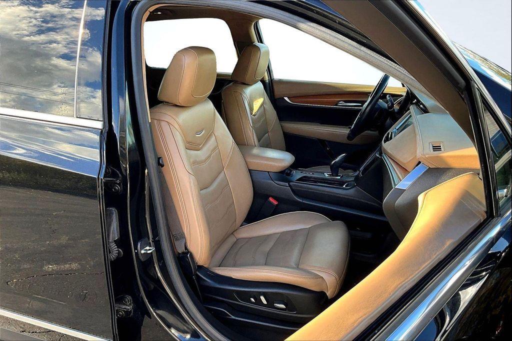 used 2018 Cadillac XT5 car, priced at $22,899