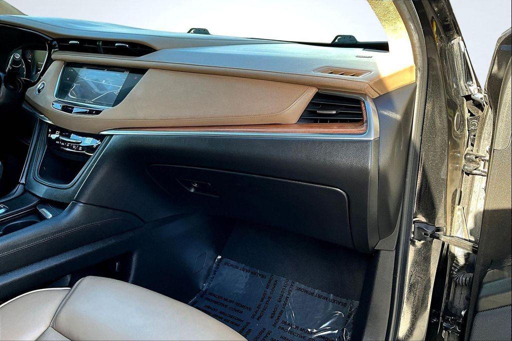 used 2018 Cadillac XT5 car, priced at $22,899