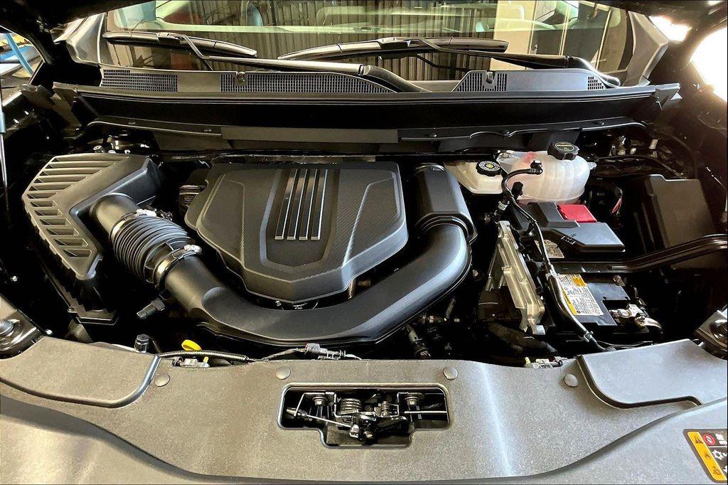 new 2026 Chevrolet Traverse car, priced at $53,937