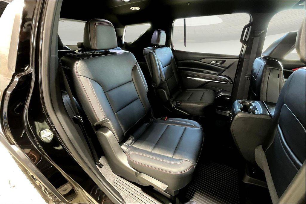 new 2026 Chevrolet Traverse car, priced at $53,937
