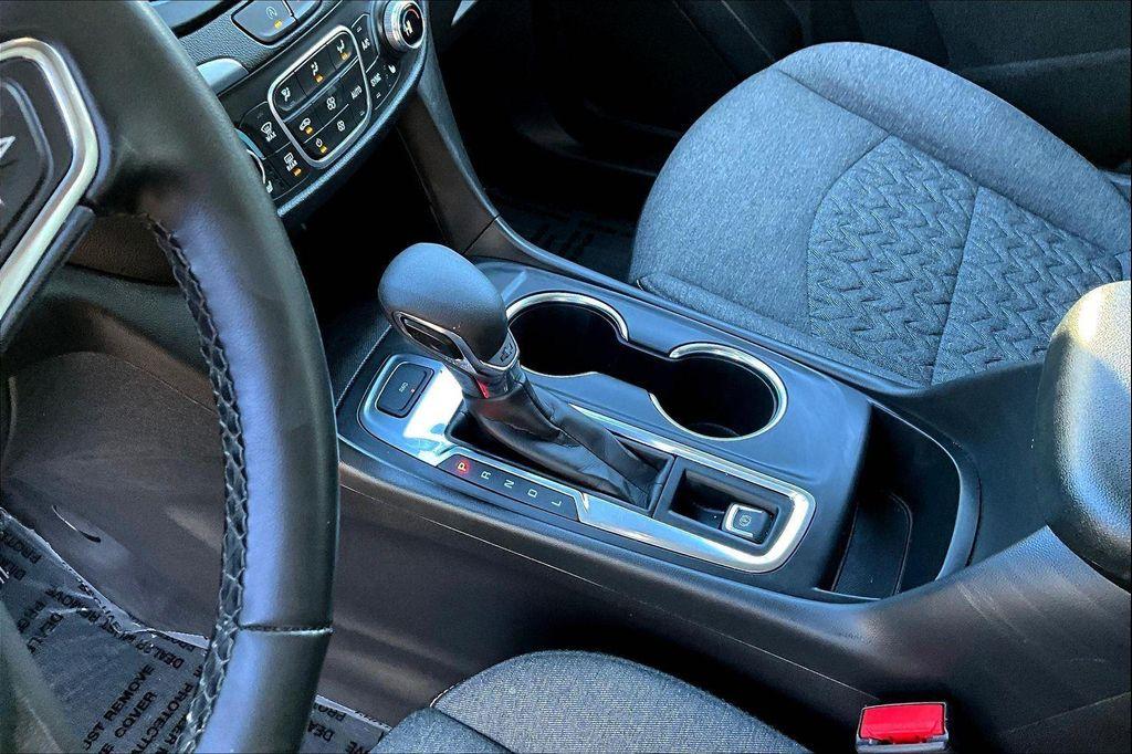 used 2024 Chevrolet Equinox car, priced at $21,995