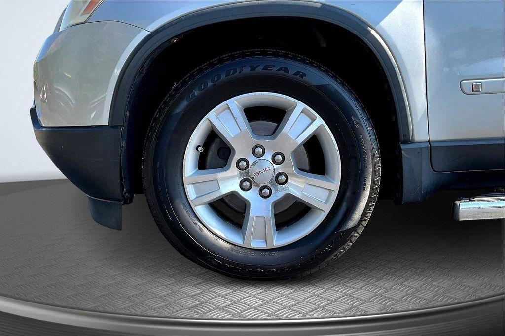 used 2009 GMC Acadia car, priced at $5,995