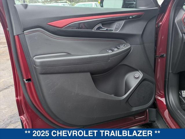 new 2025 Chevrolet TrailBlazer car, priced at $31,180