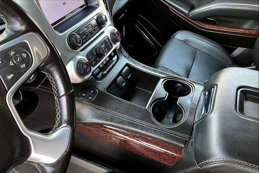 used 2019 GMC Yukon car