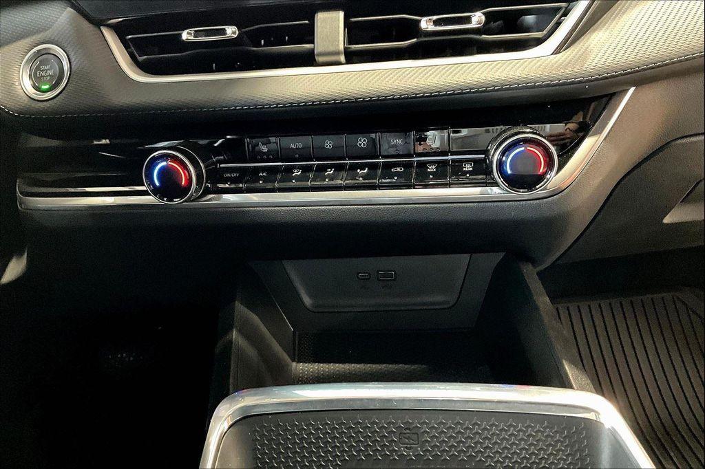 new 2026 Chevrolet Equinox car, priced at $31,590