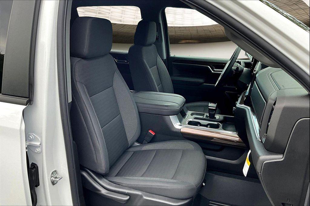 new 2025 Chevrolet Silverado 1500 car, priced at $51,881