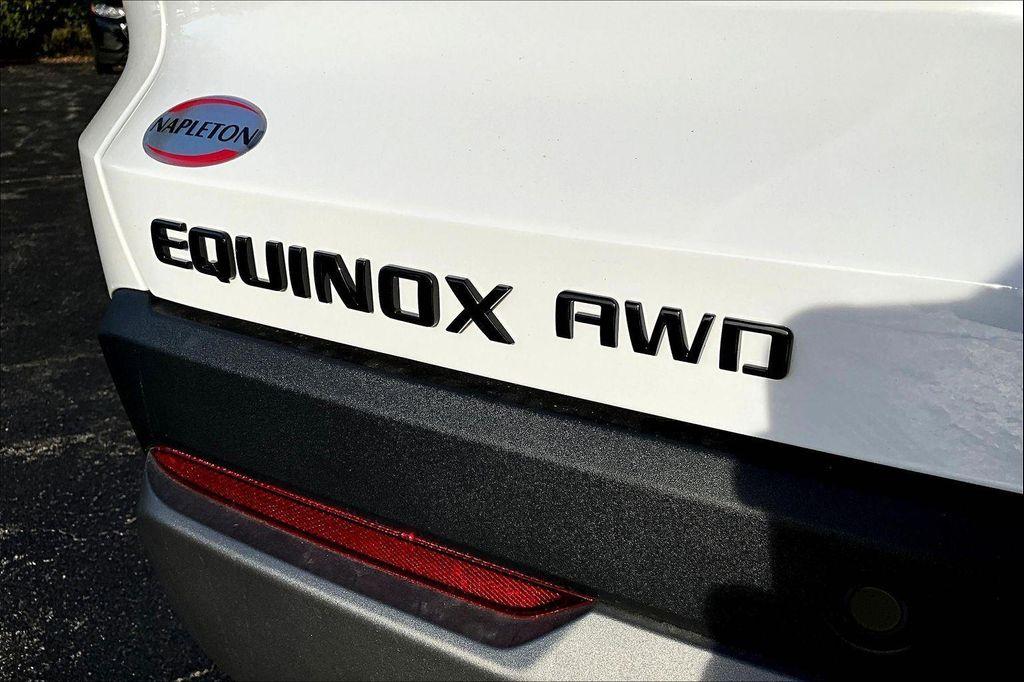 new 2026 Chevrolet Equinox car, priced at $32,584
