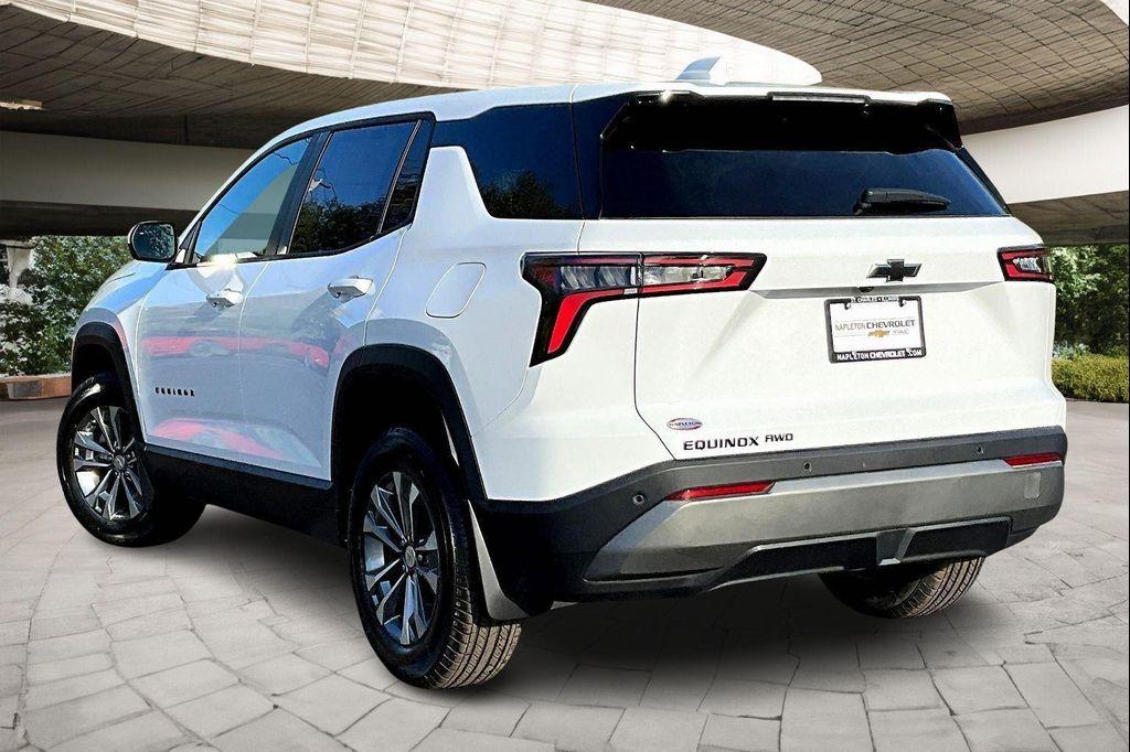 new 2026 Chevrolet Equinox car, priced at $32,584