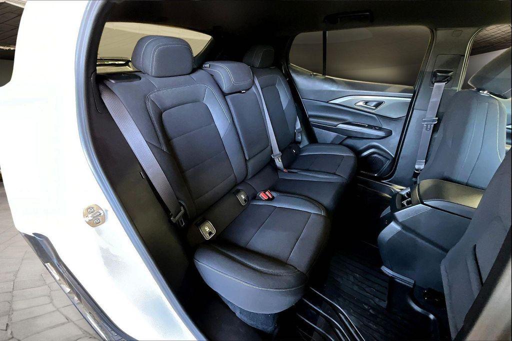 new 2026 Chevrolet Equinox EV car, priced at $33,418