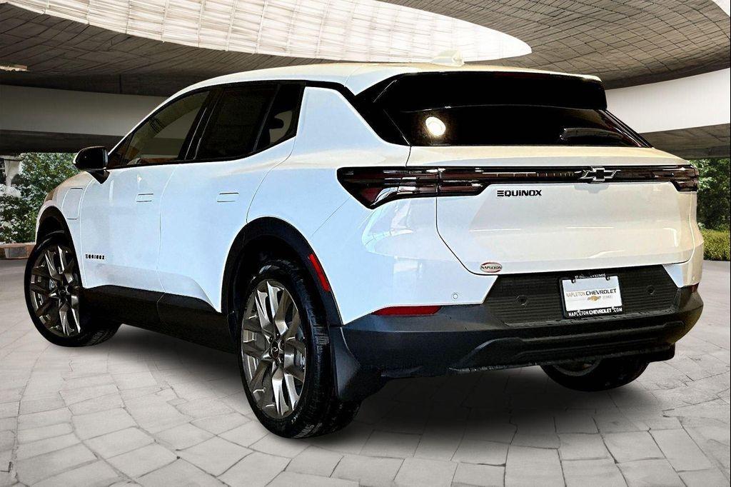 new 2026 Chevrolet Equinox EV car, priced at $33,418