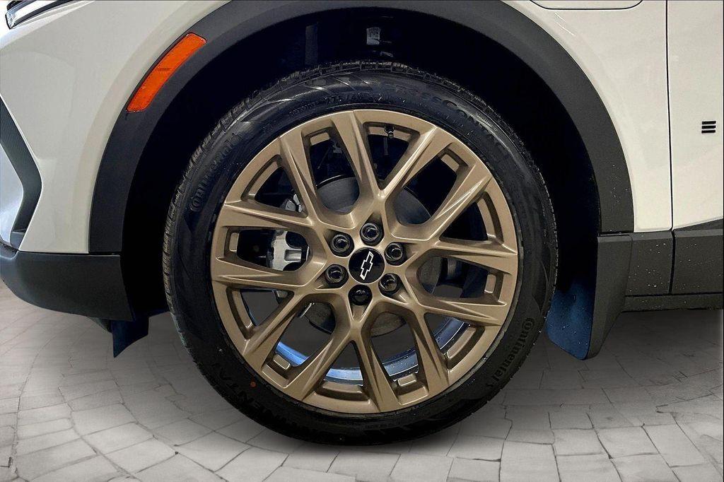 new 2026 Chevrolet Equinox EV car, priced at $33,418