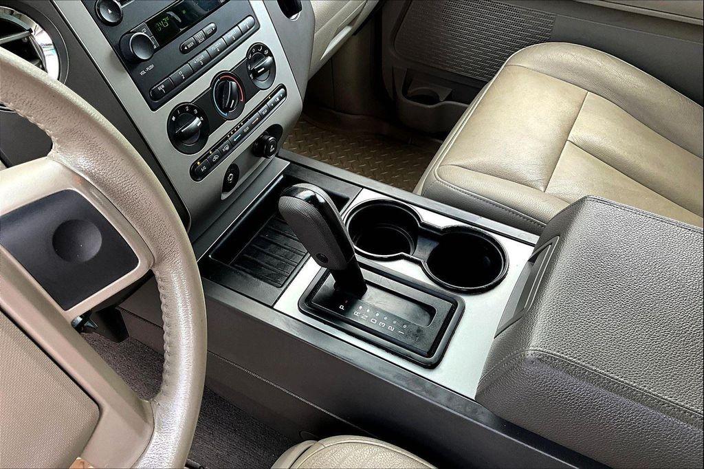 used 2007 Ford Expedition car, priced at $6,888