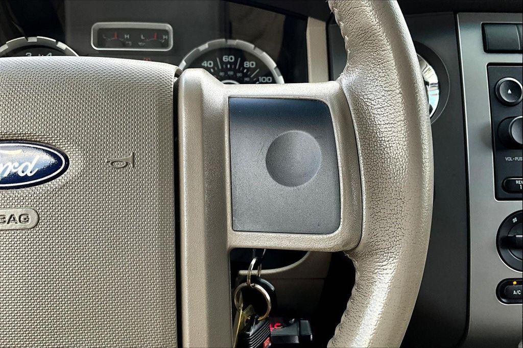 used 2007 Ford Expedition car, priced at $6,888