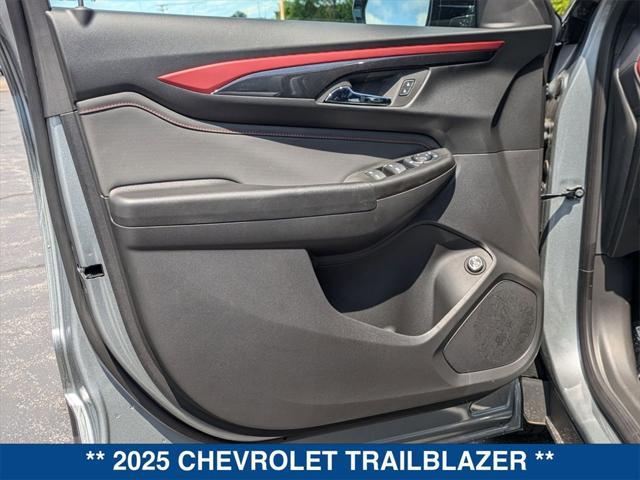 new 2025 Chevrolet TrailBlazer car, priced at $30,685