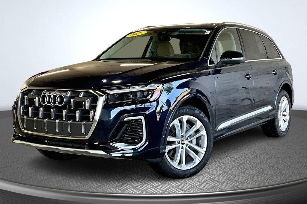 used 2025 Audi Q7 car, priced at $54,500