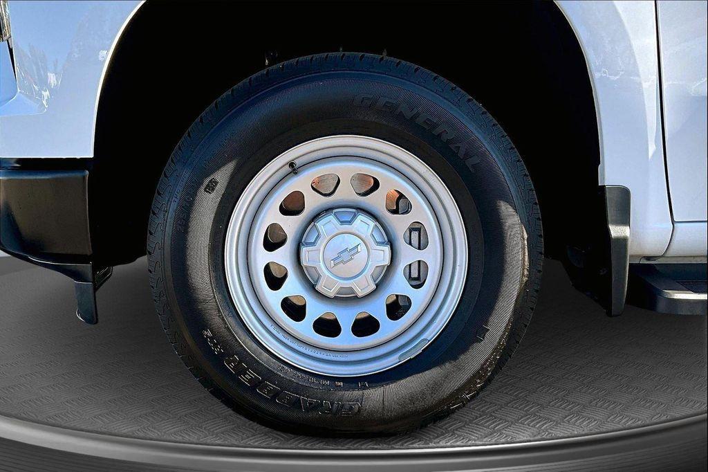 used 2024 Chevrolet Silverado 1500 car, priced at $35,495