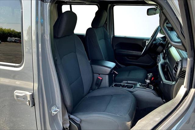 used 2022 Jeep Gladiator car, priced at $32,395