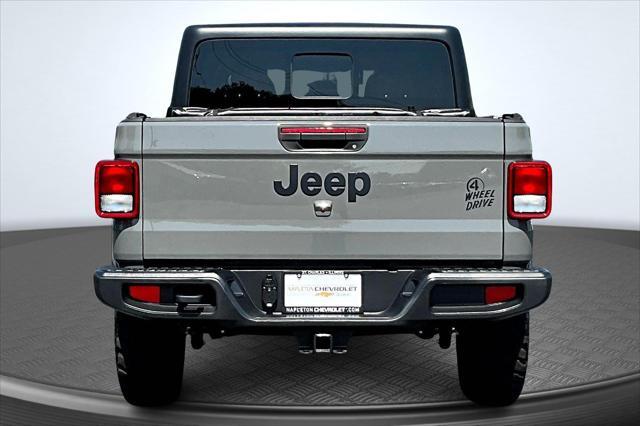 used 2022 Jeep Gladiator car, priced at $32,395