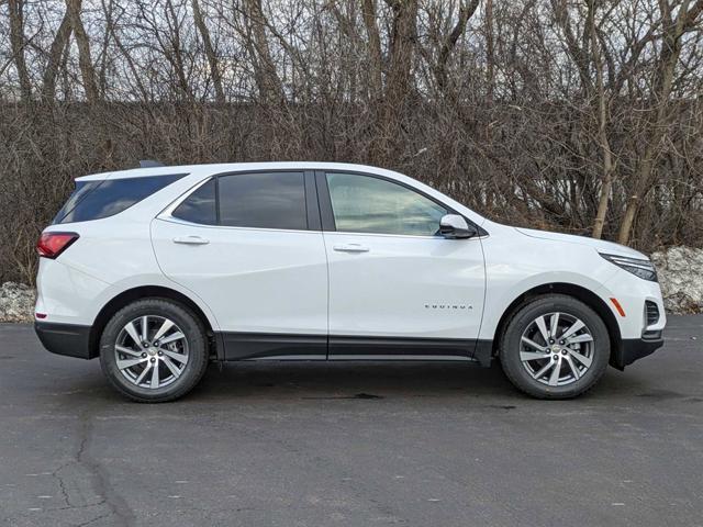 new 2024 Chevrolet Equinox car, priced at $32,490