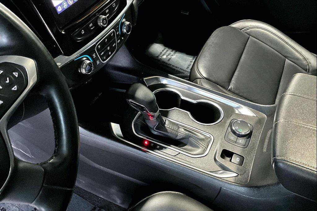 used 2023 Chevrolet Traverse car, priced at $27,495