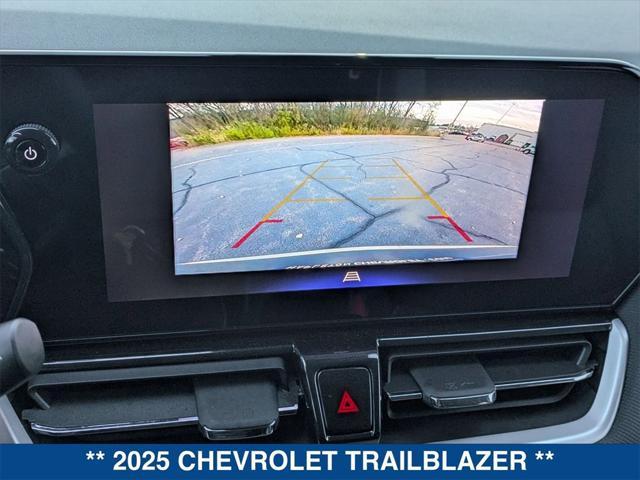 new 2025 Chevrolet TrailBlazer car, priced at $29,575