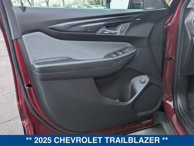 new 2025 Chevrolet TrailBlazer car, priced at $29,575