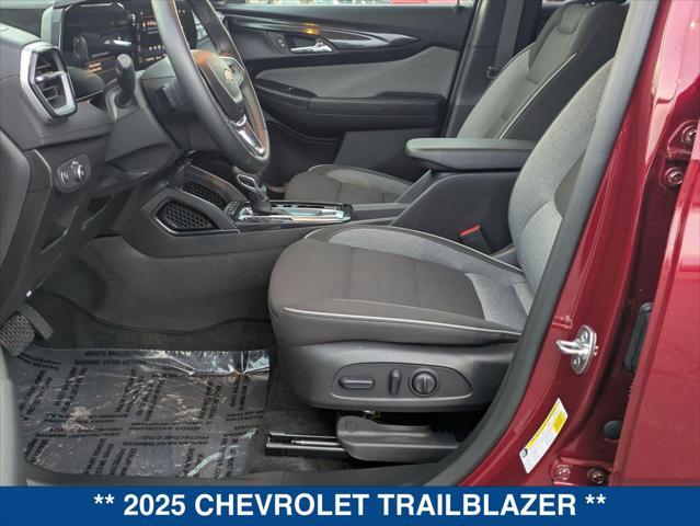 new 2025 Chevrolet TrailBlazer car, priced at $30,075