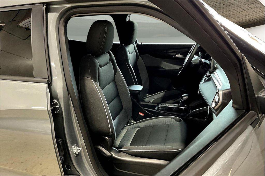 new 2026 Chevrolet TrailBlazer car, priced at $27,826