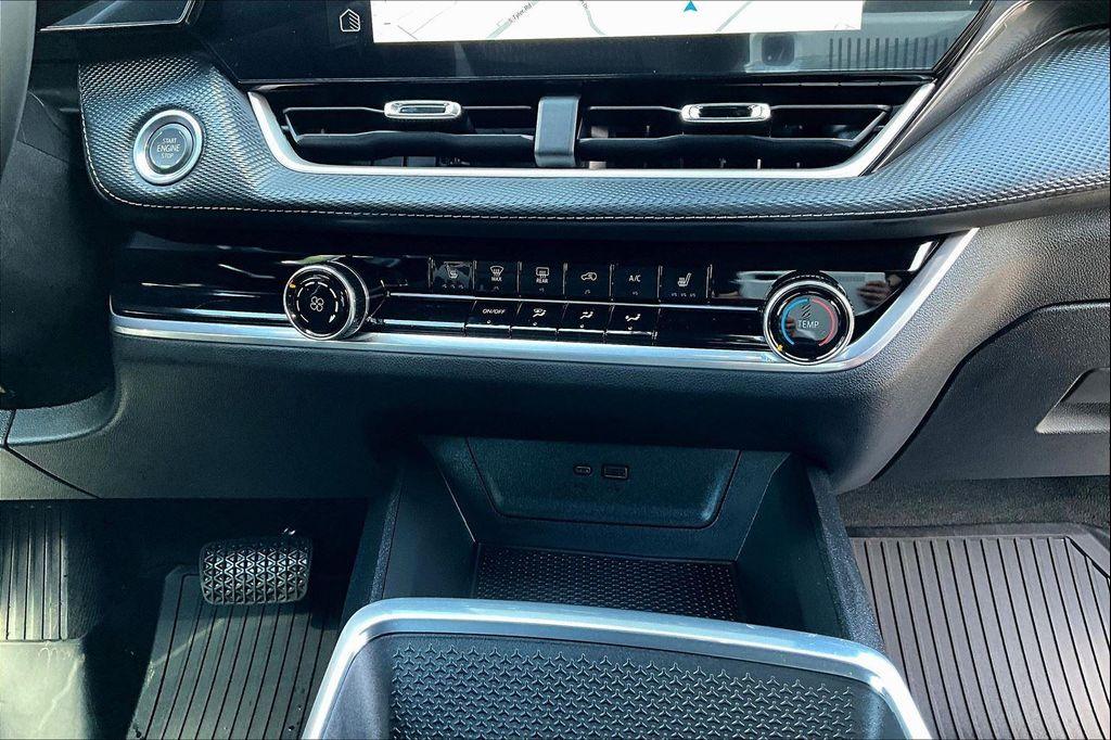 new 2026 Chevrolet Equinox car, priced at $30,410