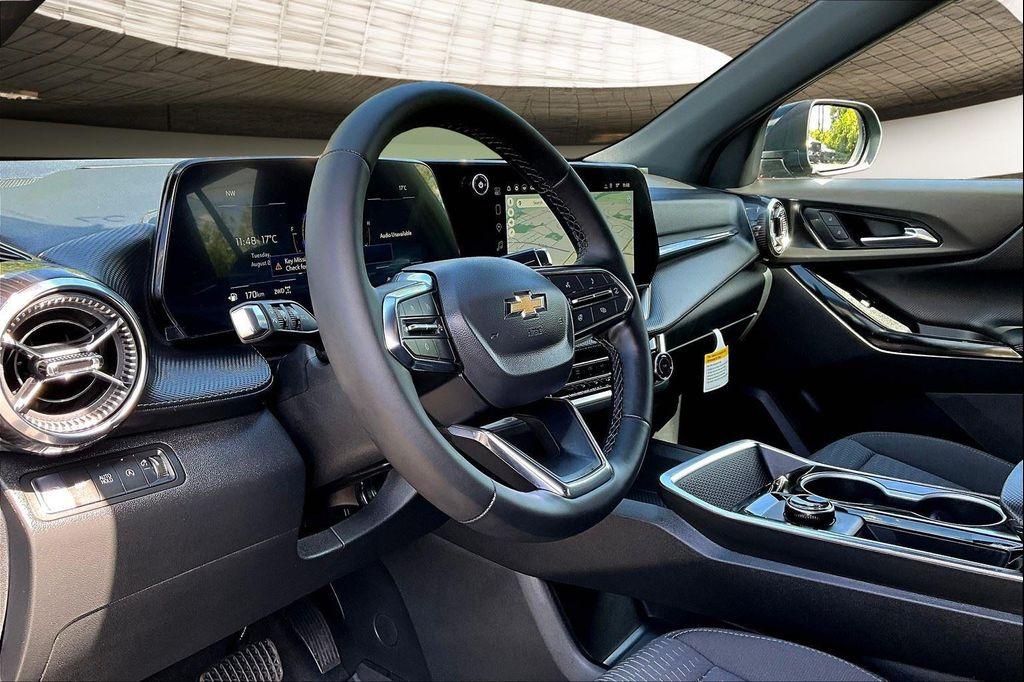 new 2026 Chevrolet Equinox car, priced at $30,410