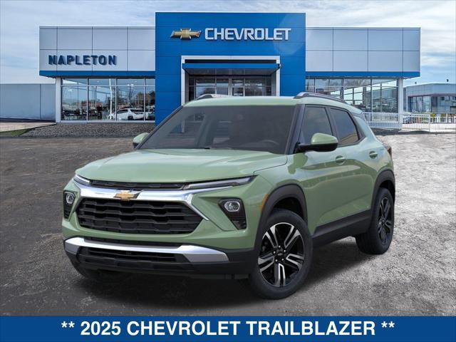 new 2025 Chevrolet TrailBlazer car, priced at $25,098