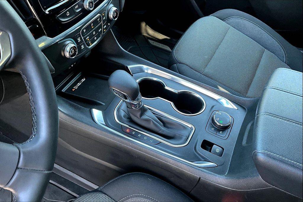 used 2023 Chevrolet Traverse car, priced at $27,295