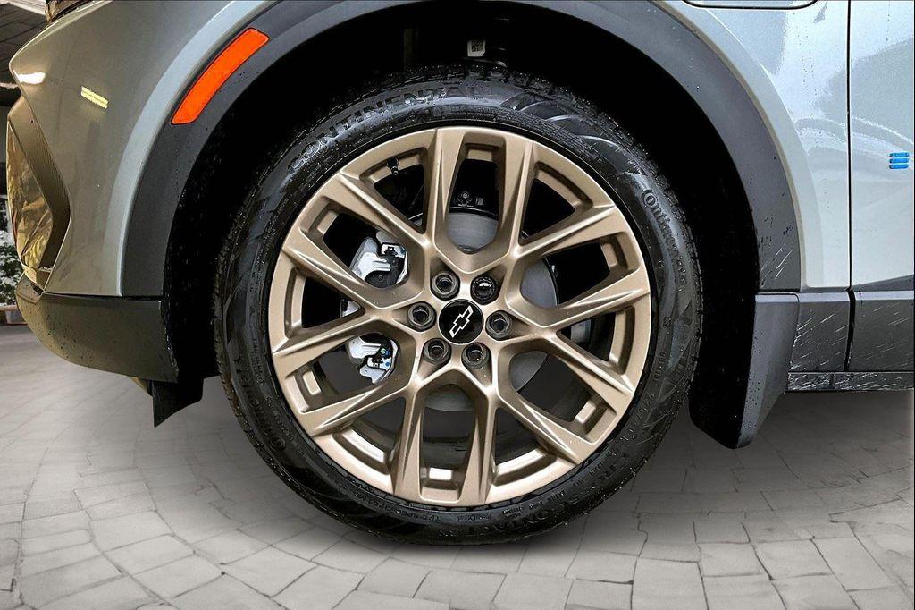 new 2026 Chevrolet Equinox EV car, priced at $36,618