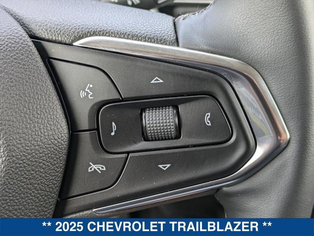 new 2025 Chevrolet TrailBlazer car, priced at $29,575