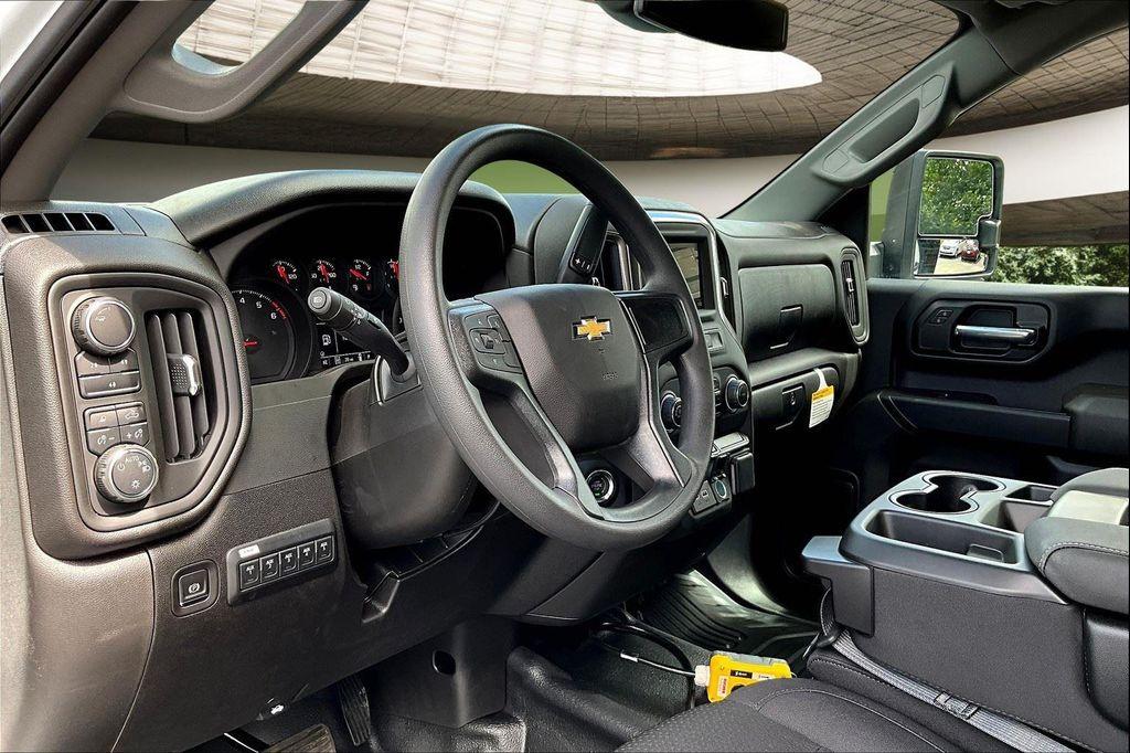 new 2025 Chevrolet Silverado 3500 car, priced at $64,622