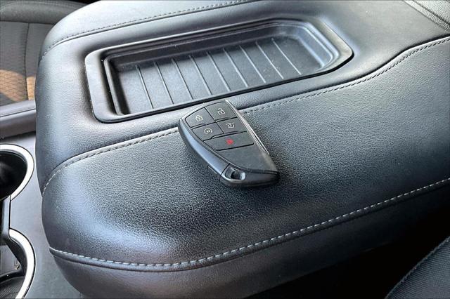 used 2022 GMC Yukon car, priced at $44,595