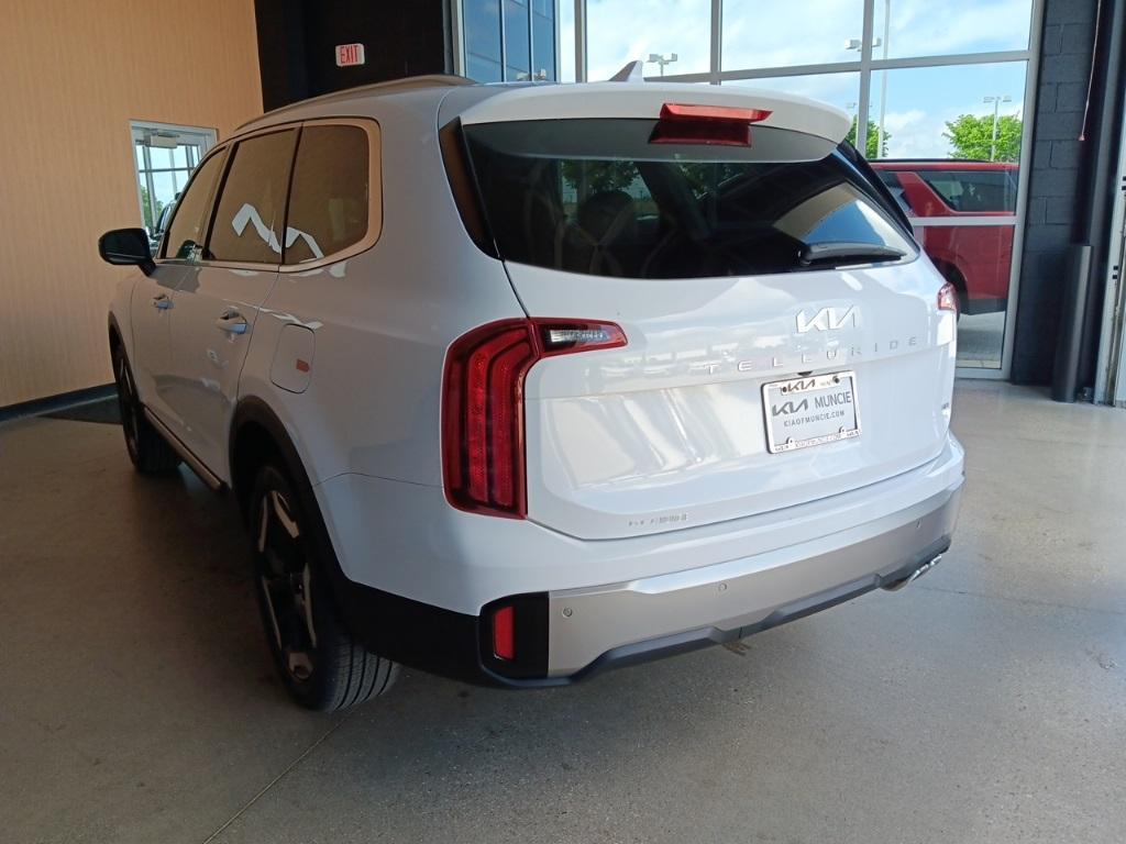 new 2025 Kia Telluride car, priced at $42,029
