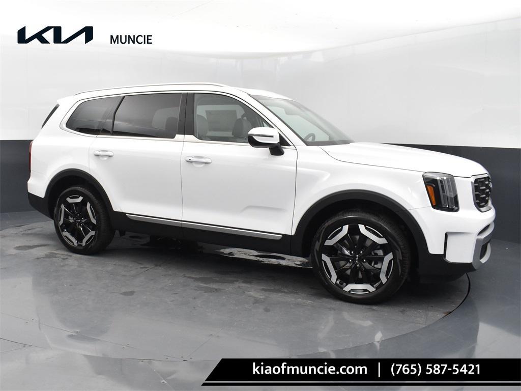 new 2025 Kia Telluride car, priced at $42,029