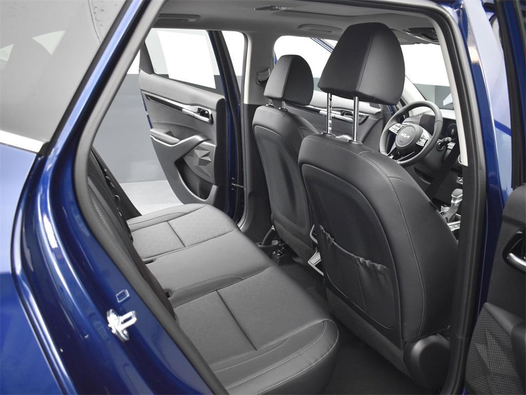 new 2025 Kia Seltos car, priced at $28,912