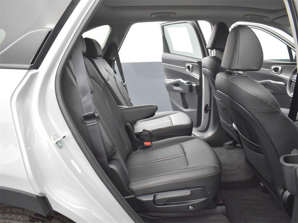 new 2025 Kia Sorento car, priced at $42,102