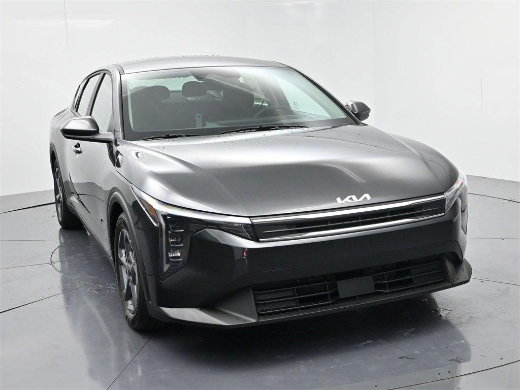 new 2025 Kia K4 car, priced at $22,999