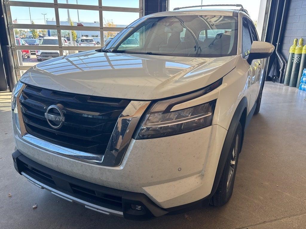 used 2022 Nissan Pathfinder car, priced at $28,429