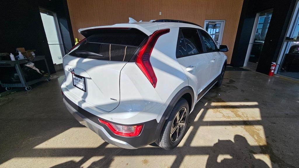 new 2025 Kia Niro car, priced at $30,396