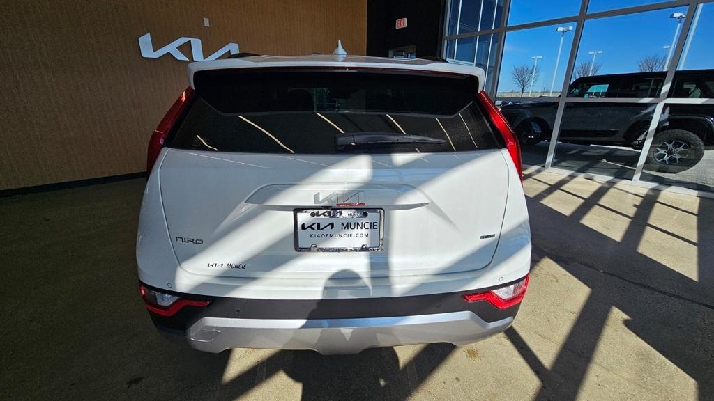 new 2025 Kia Niro car, priced at $30,396