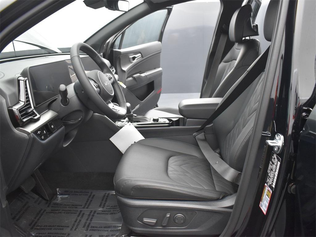 new 2025 Kia Sportage car, priced at $32,109