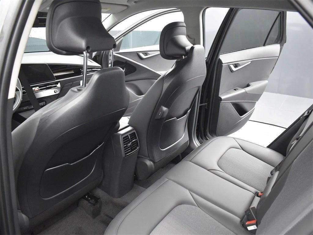 new 2025 Kia Niro car, priced at $29,529