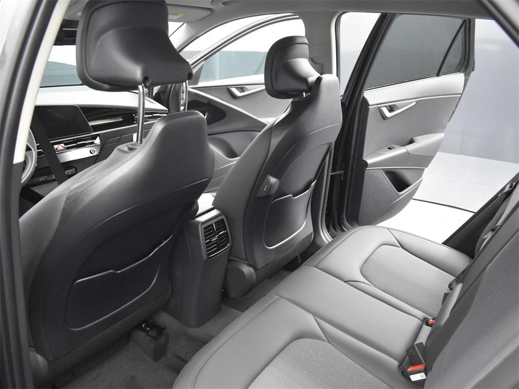 new 2025 Kia Niro car, priced at $30,029